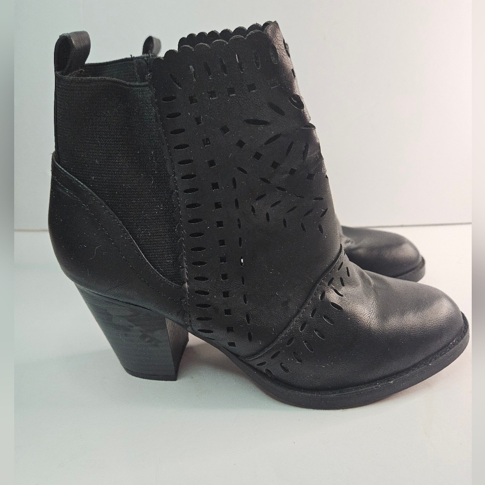 Rampage Booties Size 7 black